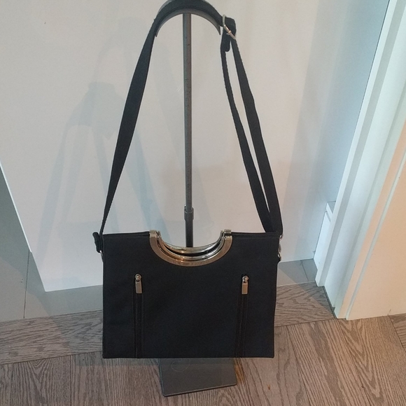 Beautiful shoulder bag by Hayes 🌸🌸🍀 - Picture 2 of 9